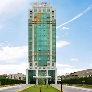 La Quinta By Wyndham Gunesli Turquía